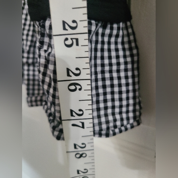 RICKI'S Top w/Ruffle Trim - Picture 3 of 5